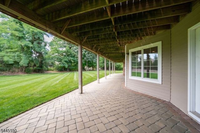 817 Peach Tree Ln, Franklin Lakes Boro, NJ 07417