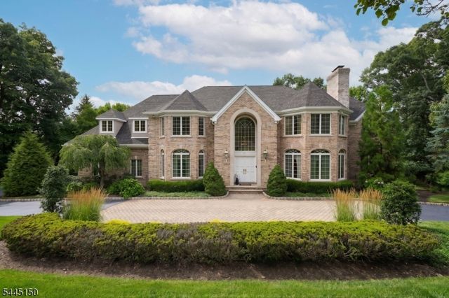 817 Peach Tree Ln, Franklin Lakes Boro, NJ 07417