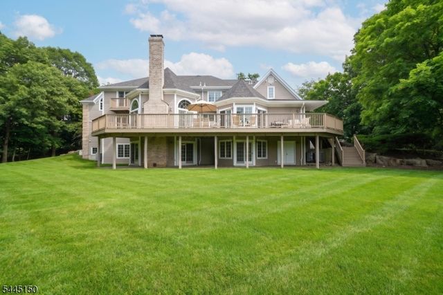 817 Peach Tree Ln, Franklin Lakes Boro, NJ 07417