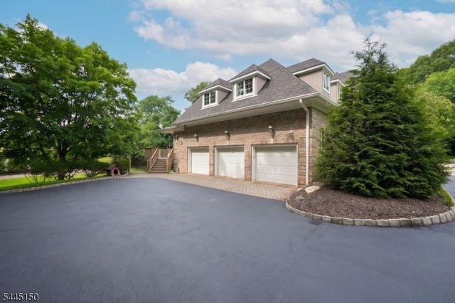 817 Peach Tree Ln, Franklin Lakes Boro, NJ 07417