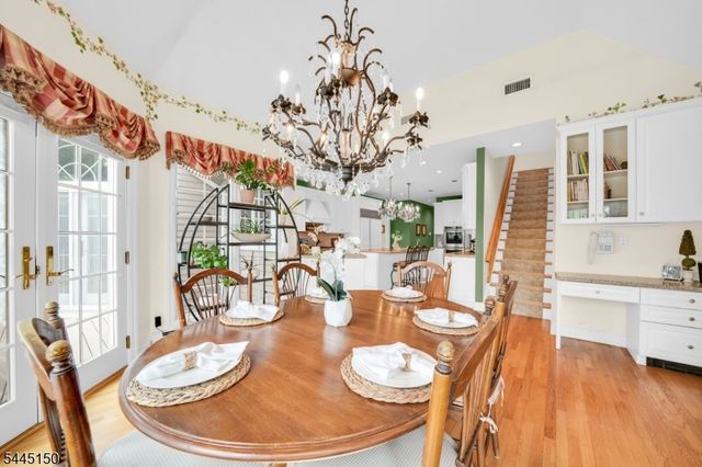 817 Peach Tree Ln, Franklin Lakes Boro, NJ 07417