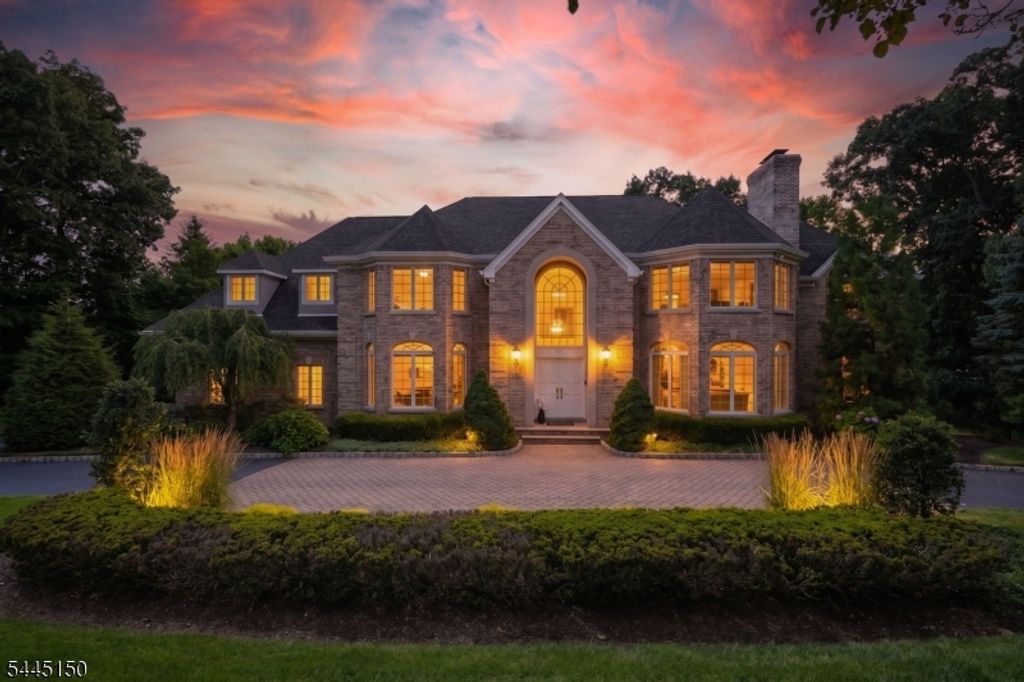 817 Peach Tree Ln, Franklin Lakes Boro, NJ 07417