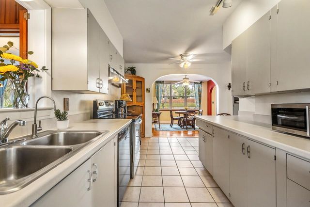 1003 Maple Drive, Tallahassee, FL 32301