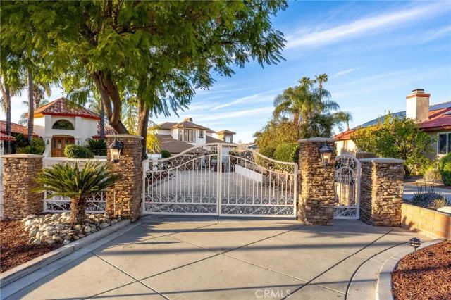 22250 Village Way, Canyon Lake, CA 92587