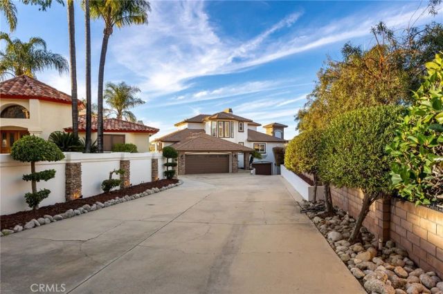 22250 Village Way, Canyon Lake, CA 92587