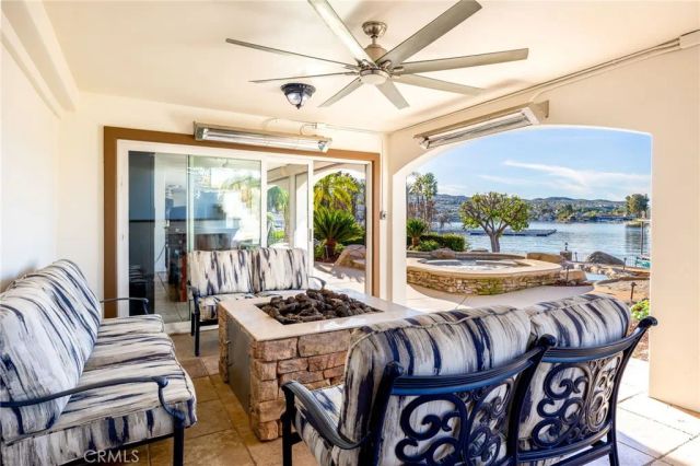 22250 Village Way, Canyon Lake, CA 92587
