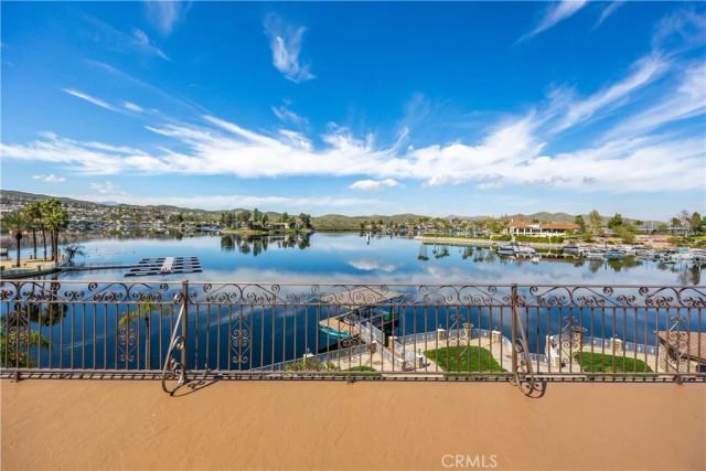 22250 Village Way, Canyon Lake, CA 92587
