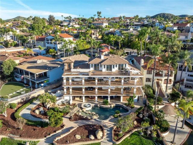 22250 Village Way, Canyon Lake, CA 92587