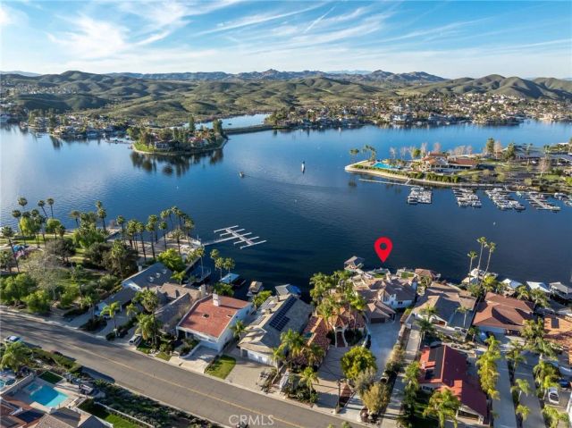 22250 Village Way, Canyon Lake, CA 92587