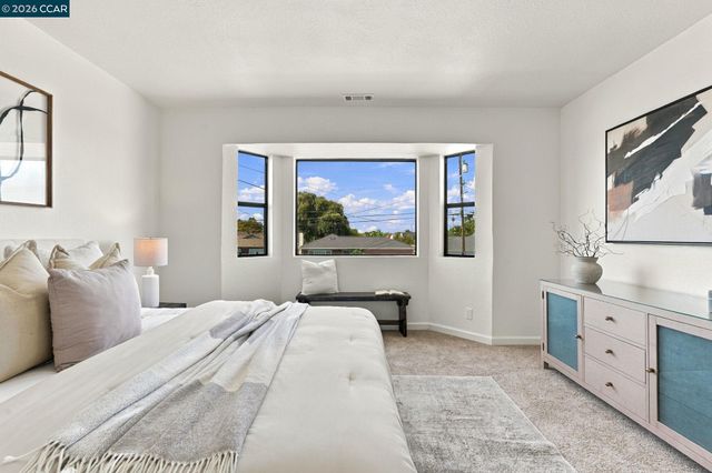 15326 Farnsworth St, San Leandro, CA 94579
