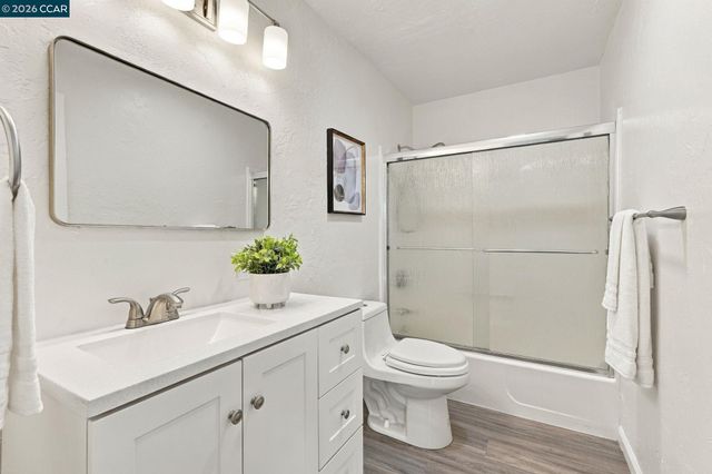 15326 Farnsworth St, San Leandro, CA 94579