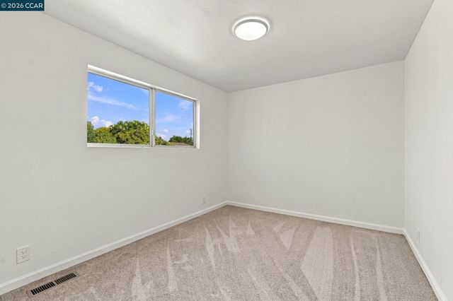 15326 Farnsworth St, San Leandro, CA 94579