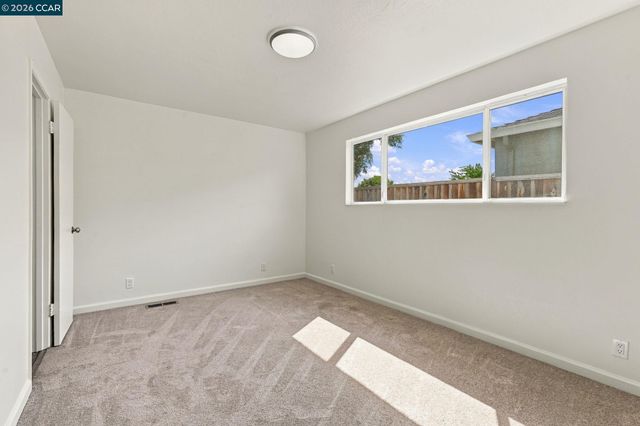 15326 Farnsworth St, San Leandro, CA 94579