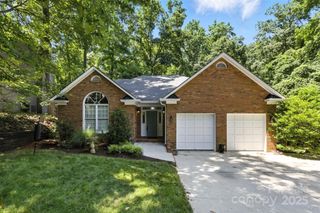 6907 Pleasant Drive, Charlotte, NC 28211
