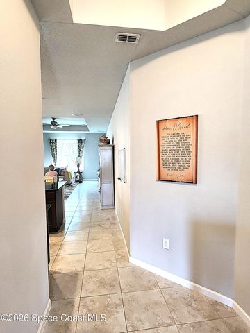 988 Corbin Circle SW, Palm Bay, FL 32908