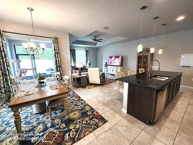 988 Corbin Circle SW, Palm Bay, FL 32908