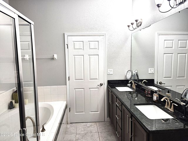 988 Corbin Circle SW, Palm Bay, FL 32908