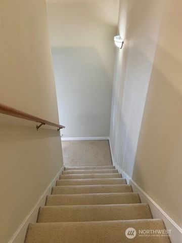 10700 SE 260th Street #F101, Kent, WA 98030