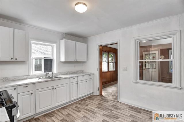 27 Drummond Avenue, Fords, NJ 08863