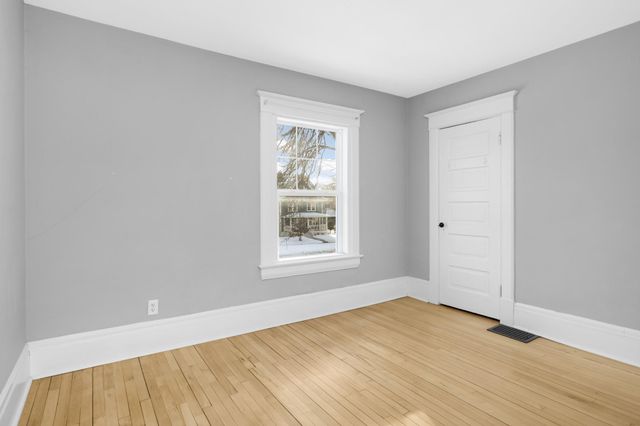 909 Marshall Avenue, Saint Paul, MN 55104