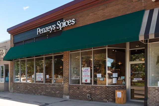 909 Marshall Avenue, Saint Paul, MN 55104