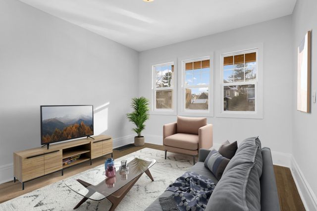 909 Marshall Avenue, Saint Paul, MN 55104