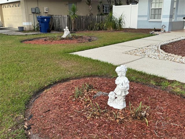 1915 CHENEY COURT, Lutz, FL 33549