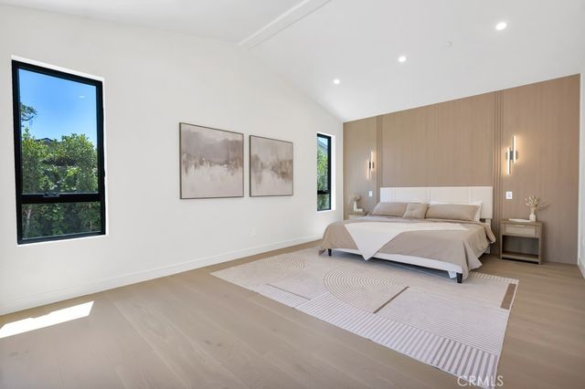 17534 Collins, Encino, CA 91316