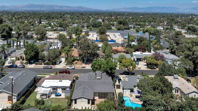 17534 Collins, Encino, CA 91316