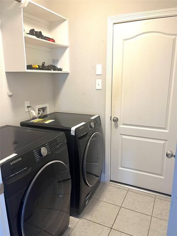 2406 Sandlewood Trail Lane, Houston, TX 77014