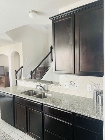 2406 Sandlewood Trail Lane, Houston, TX 77014