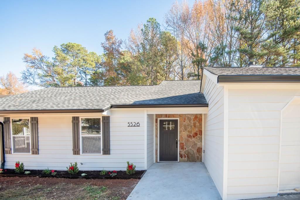 5526 Redan Road, Stone Mountain, GA 30088