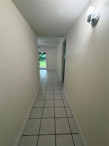 9318 Vanwood Street, Houston, TX 77040