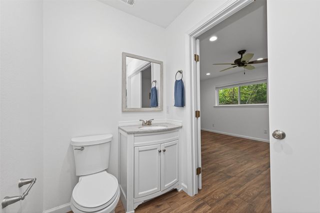 10720 Royal Forest Drive, Conroe, TX 77303