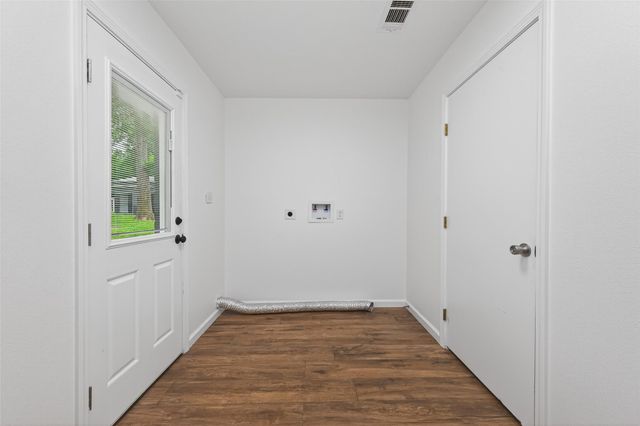 10720 Royal Forest Drive, Conroe, TX 77303