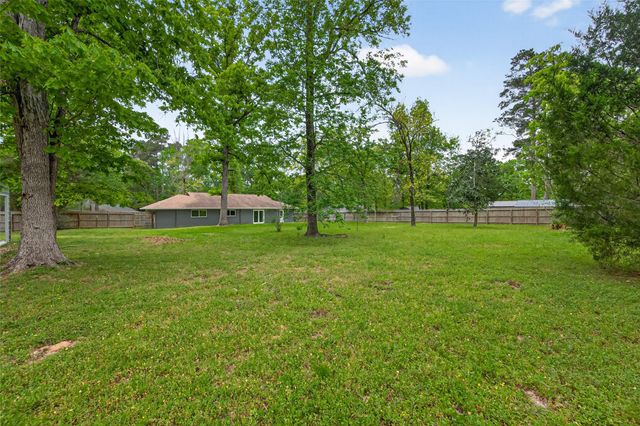 10720 Royal Forest Drive, Conroe, TX 77303