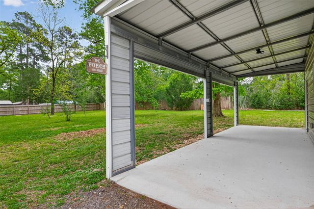 10720 Royal Forest Drive, Conroe, TX 77303