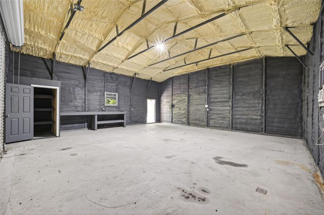 10720 Royal Forest Drive, Conroe, TX 77303