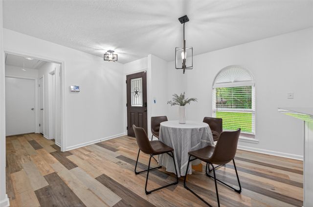 10720 Royal Forest Drive, Conroe, TX 77303