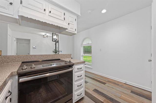 10720 Royal Forest Drive, Conroe, TX 77303