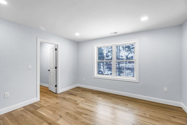 44 Balsam Hill, Ludlow, MA 01056