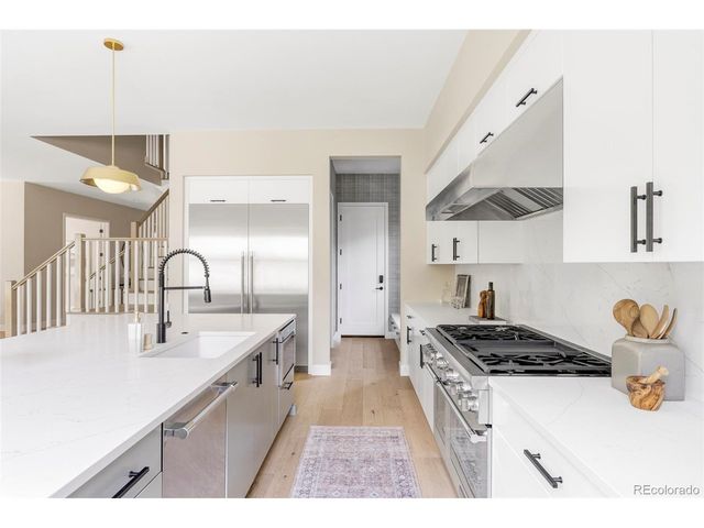330 Elm St, Denver, CO 80220