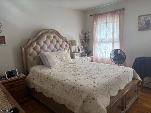 110 Coolidge St, Linden City, NJ 07036