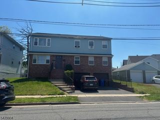 110 Coolidge St, Linden City, NJ 07036