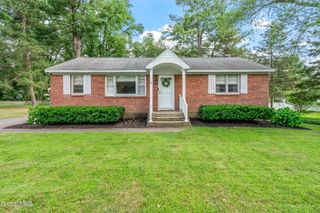 6 Pauline Avenue, Guilderland, NY 12203