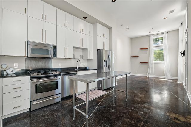 1500 4th Ave N Apt 301, Nashville, TN 37208