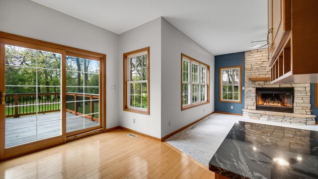 440 Oak Breeze Drive, Valparaiso, IN 46383