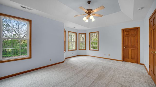 440 Oak Breeze Drive, Valparaiso, IN 46383
