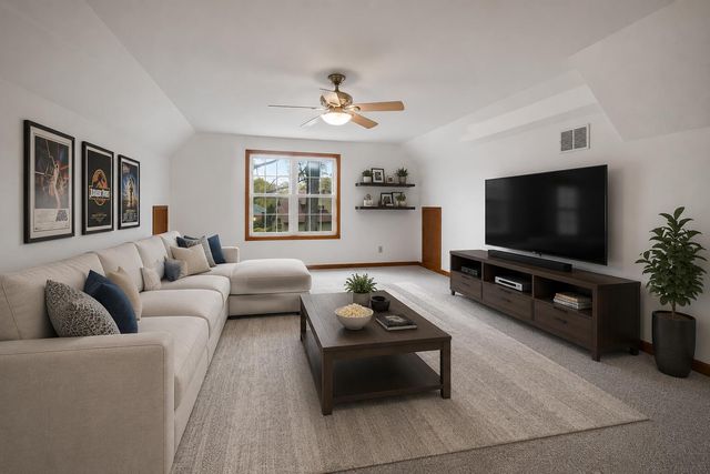 440 Oak Breeze Drive, Valparaiso, IN 46383