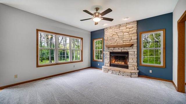 440 Oak Breeze Drive, Valparaiso, IN 46383